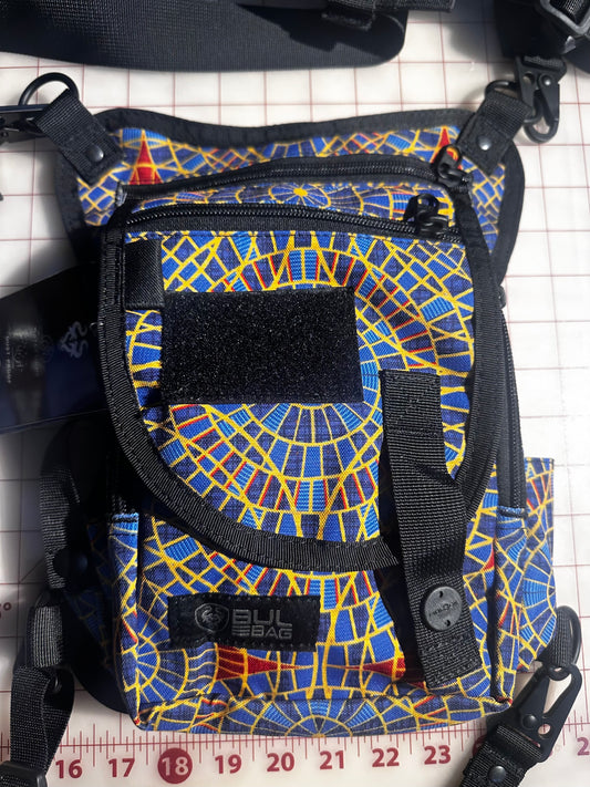 Limited Edition M Carpet Bag small print