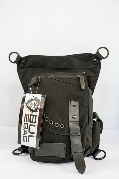 Diamondback in Black/Black, front