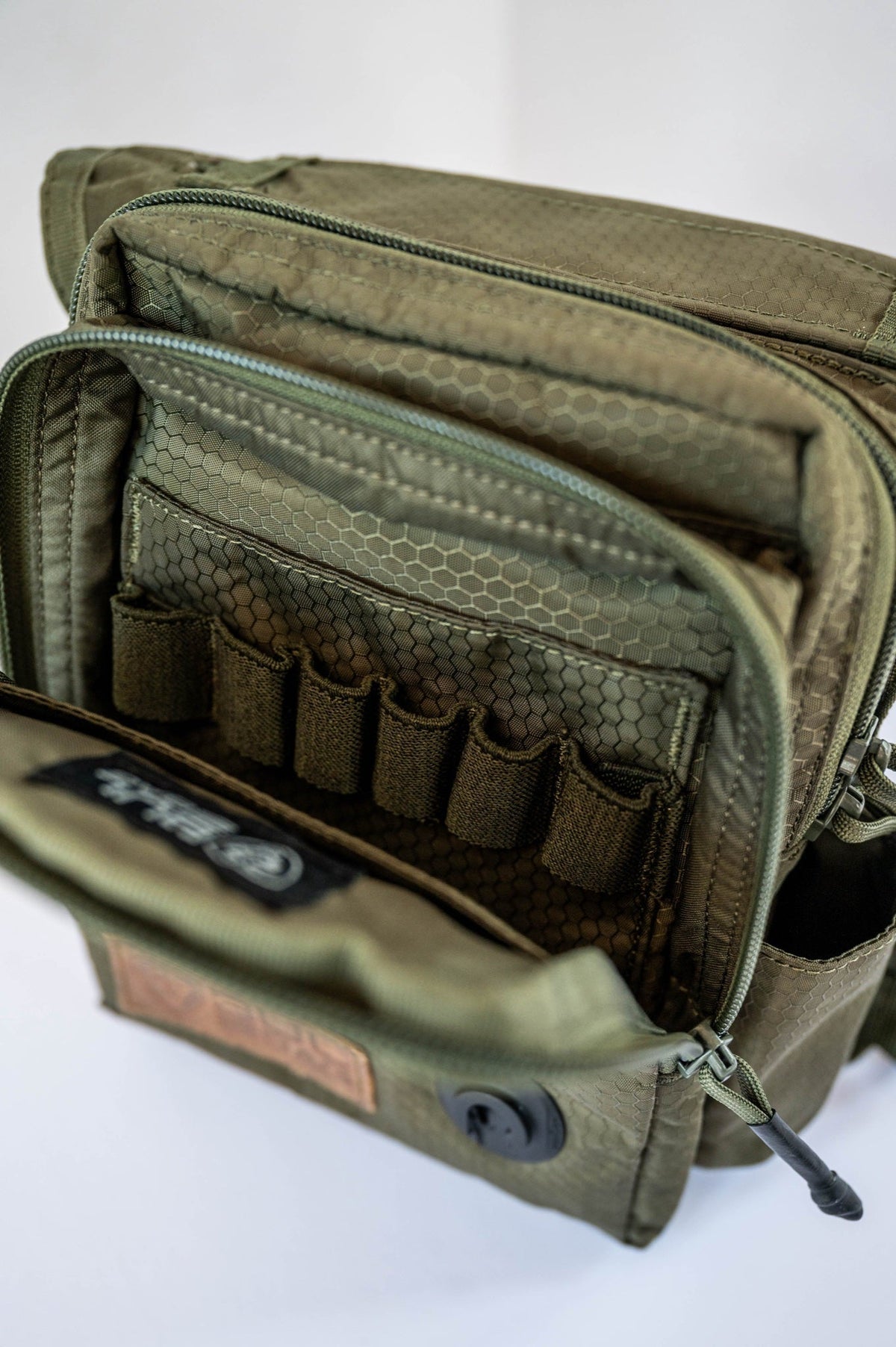 Diamondback in Olive, organiser pockets